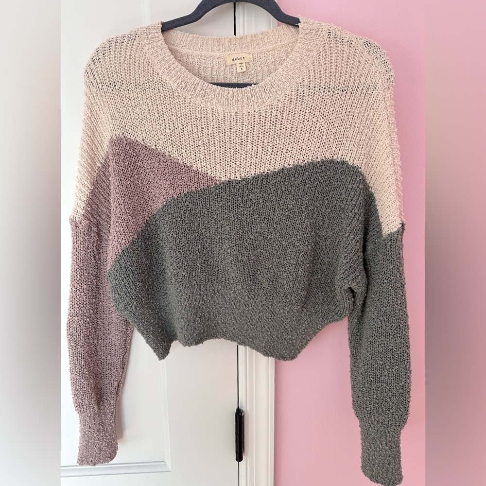 Knitted color block cropped sweater, brand new